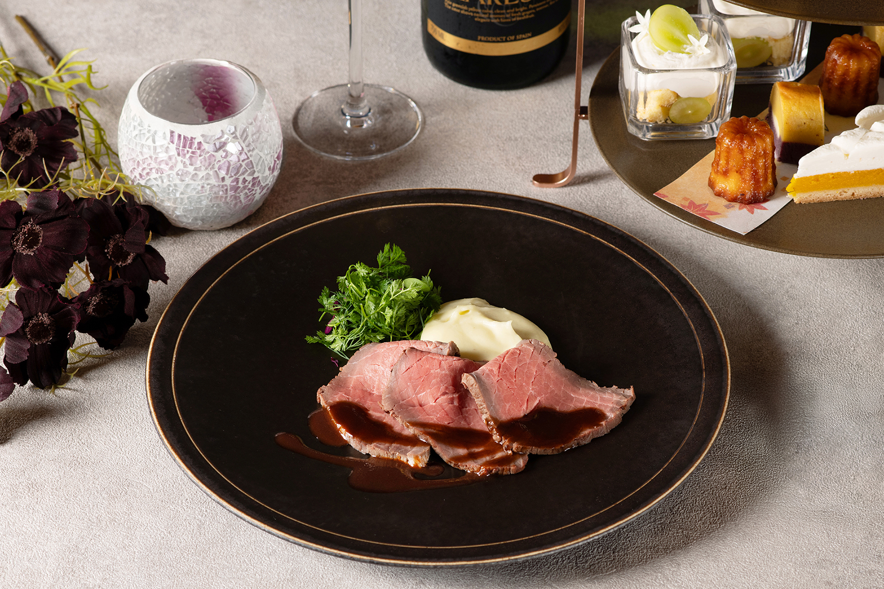 【Evening High Tea】特製ローストビーフ付